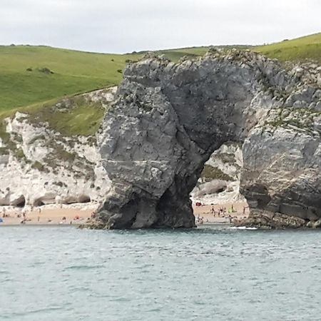 Hightide - 2 Bed With Parking, Balcony & Sea View. Apartment Swanage Exterior foto