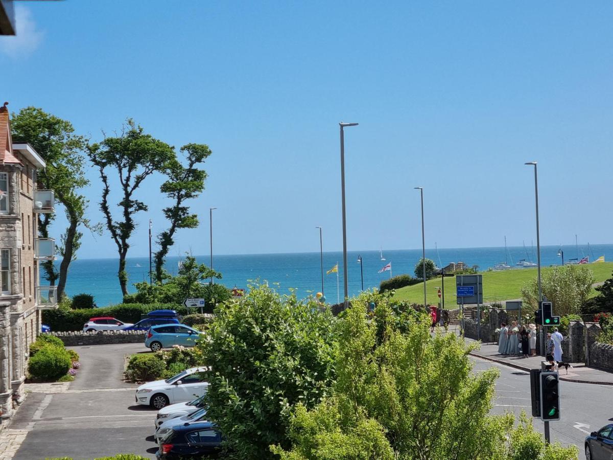 Hightide - 2 Bed With Parking, Balcony & Sea View. Apartment Swanage Exterior foto