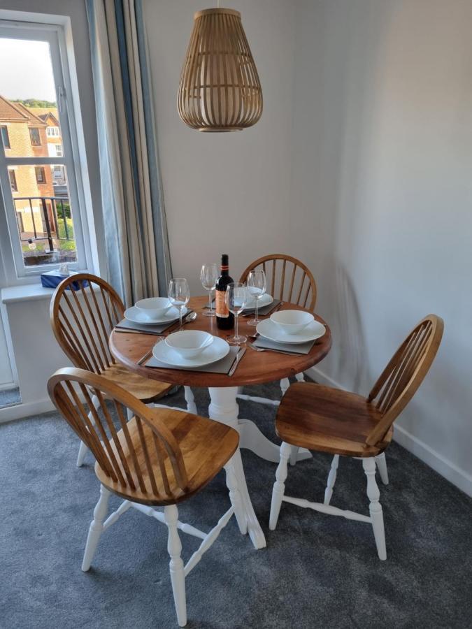 Hightide - 2 Bed With Parking, Balcony & Sea View. Apartment Swanage Exterior foto