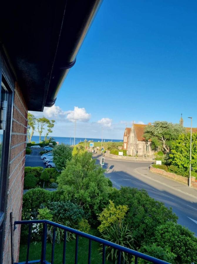 Hightide - 2 Bed With Parking, Balcony & Sea View. Apartment Swanage Exterior foto