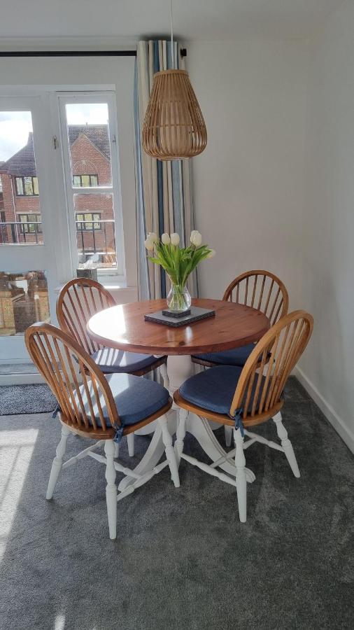 Hightide - 2 Bed With Parking, Balcony & Sea View. Apartment Swanage Exterior foto