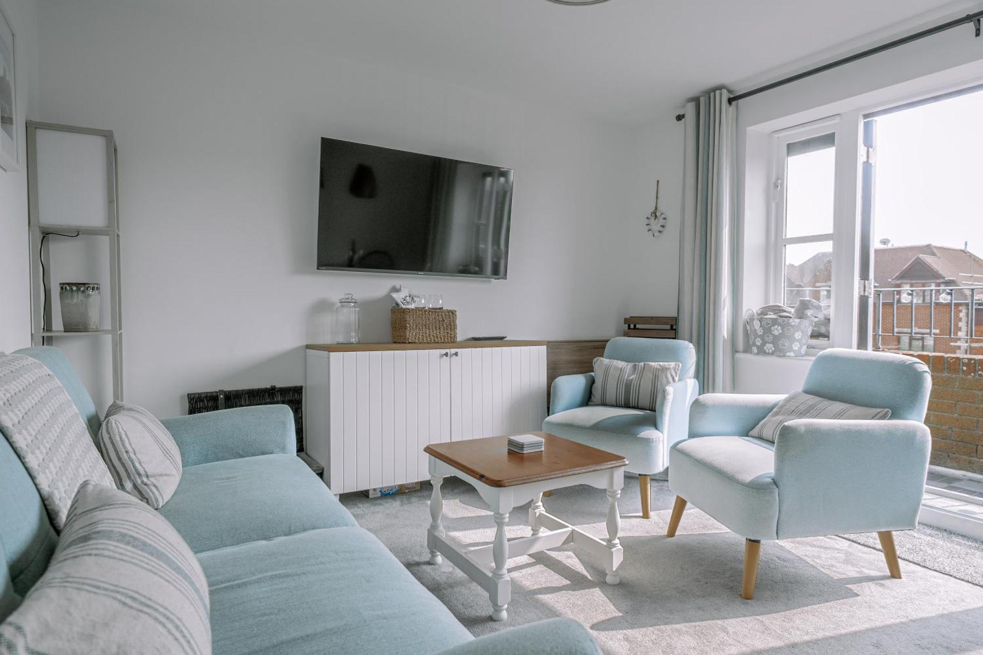 Hightide - 2 Bed With Parking, Balcony & Sea View. Apartment Swanage Exterior foto